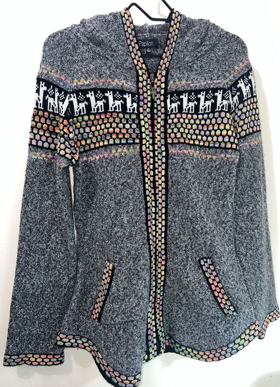 Women’s Papillon Cardigan Small Gray & Multicolor Llama Zipper Hoodie Pockets‎